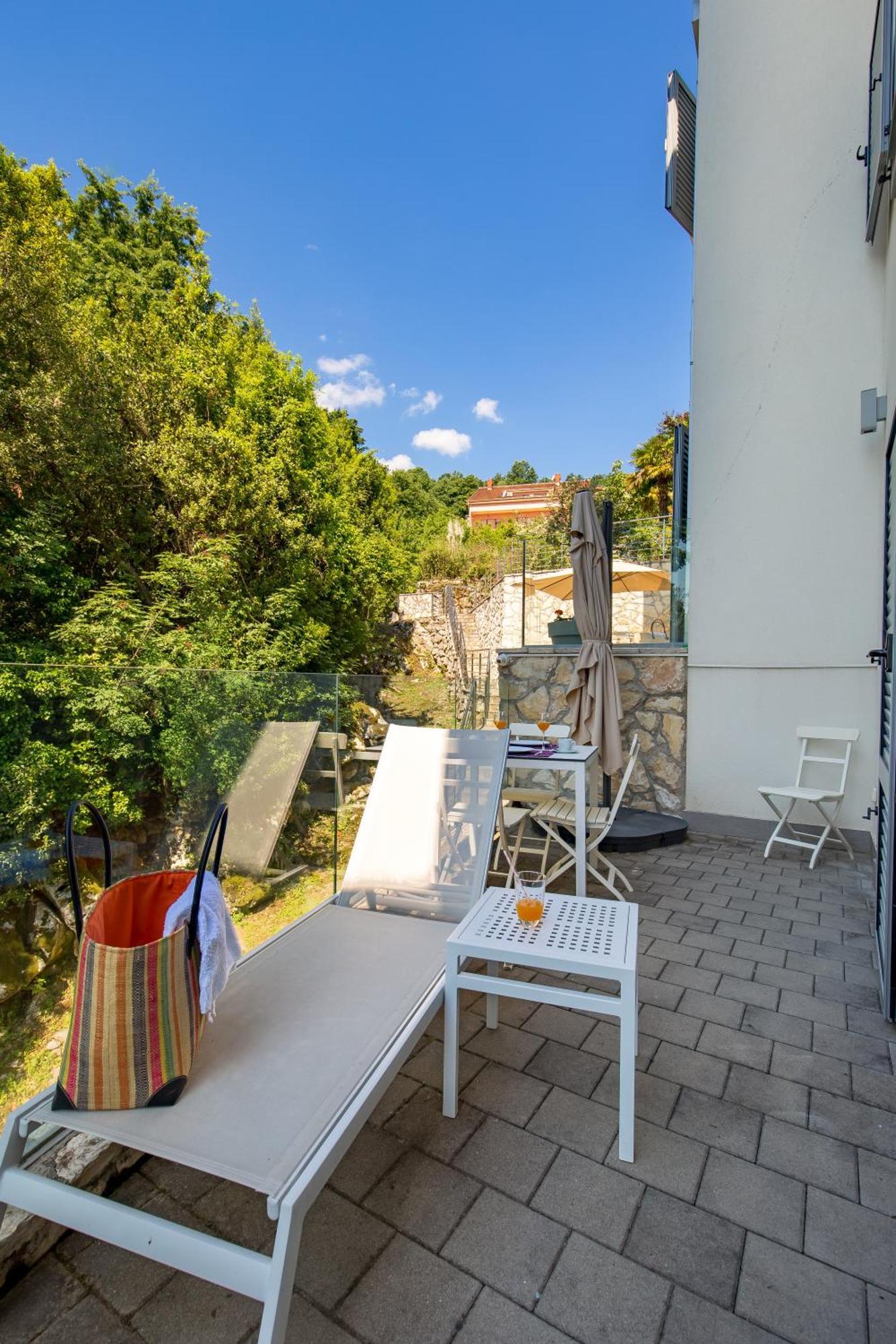 Plage Lovran Residence Esterno foto